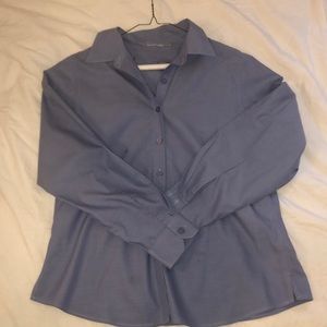 Women’s Foxcroft button down shirt.